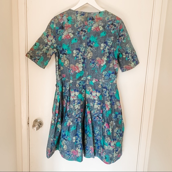 NWT - Gap pleated fit+ flare dress! - Picture 2 of 4